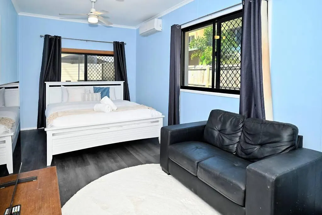 Apartment Golden Beach 1 Bedroom Hideaway Australia