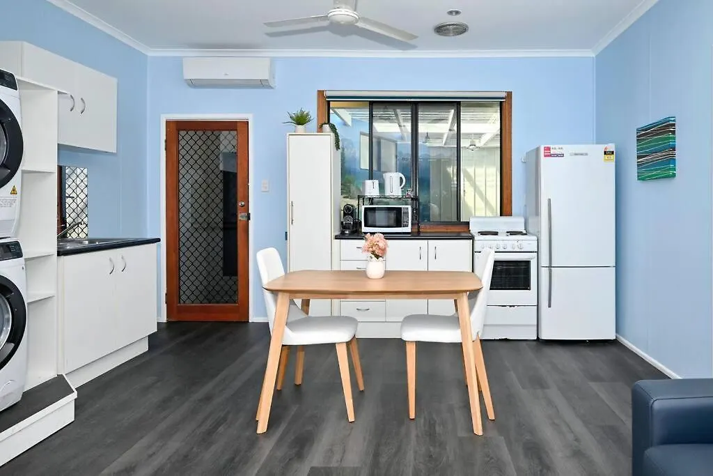Apartment Golden Beach 1 Bedroom Hideaway Australia